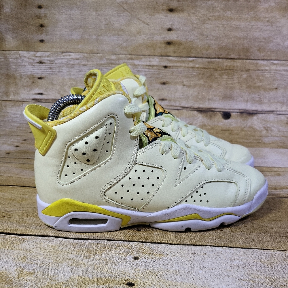 Air Jordan Retro 6 Dynamic Yellow Floral Citron